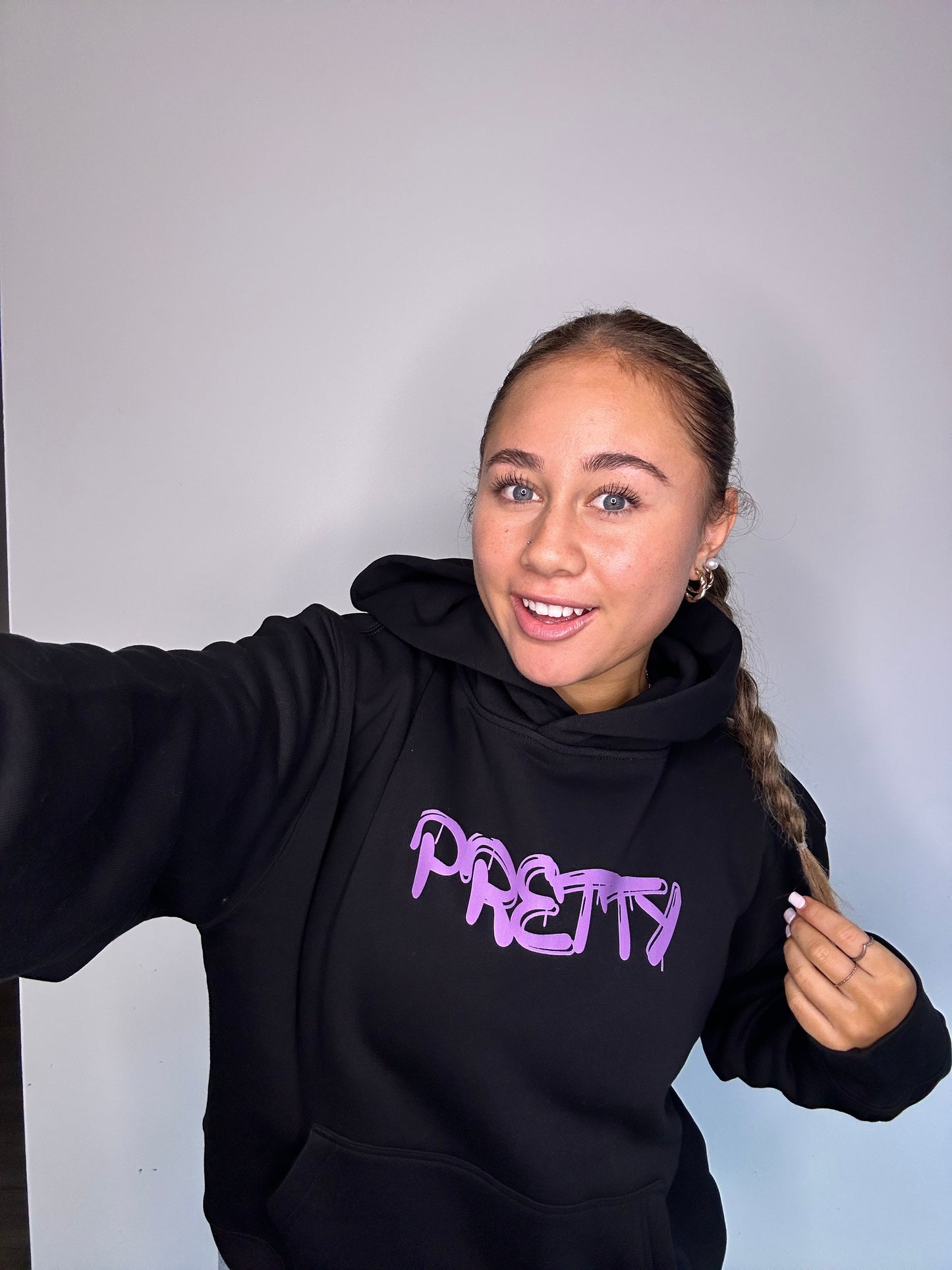💕"We're Not Here to Look Pretty" Women's Relaxed Hoodie💕